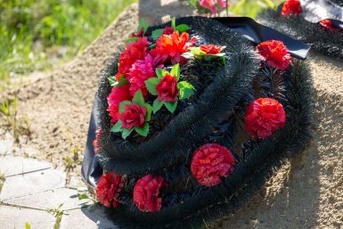 Кладбище, могилы, венки, похороны, траур Артём Хорошилов  , ИА Stavropol.Media