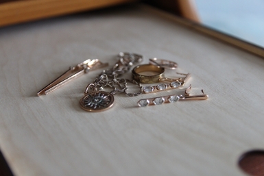 украшения, золото, бижутерия, кольцо, серьги, кулон ИА EAOMedia, Письменова Ксения