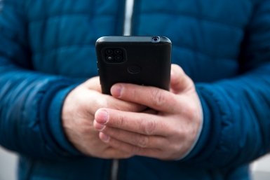 Как защитить личные данные и не лишиться денег при потере телефона