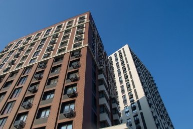 За три комнаты в Москве пенсионерку избили и отравили