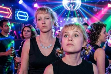 Модные девчата, заветные подруги: как бы выглядели героини фильма в наши дни Создано при помощи ИИ