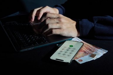 Мошенники начали новую схему обмана в чатах, где ищут пропавших участников СВО