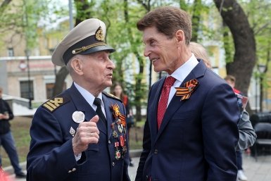 Николай Москаленко и Олег Кожемяко пресс-служба правительства Приморского края