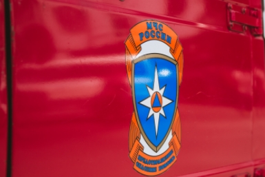 Из-за крупного пожара в жилом доме погибли два человека, 12 пострадали