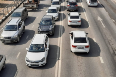 Китайские авто бьют рекорды: Geely, FAW, Shacman — кто ещё попал под отзыв