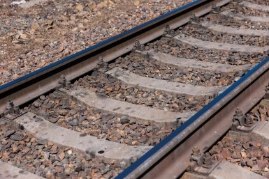 В трех районах Красноярска отремонтируют железнодорожные переезды