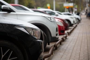 Солнце бьёт по крыше: у китайских авто массово трескаются стекла